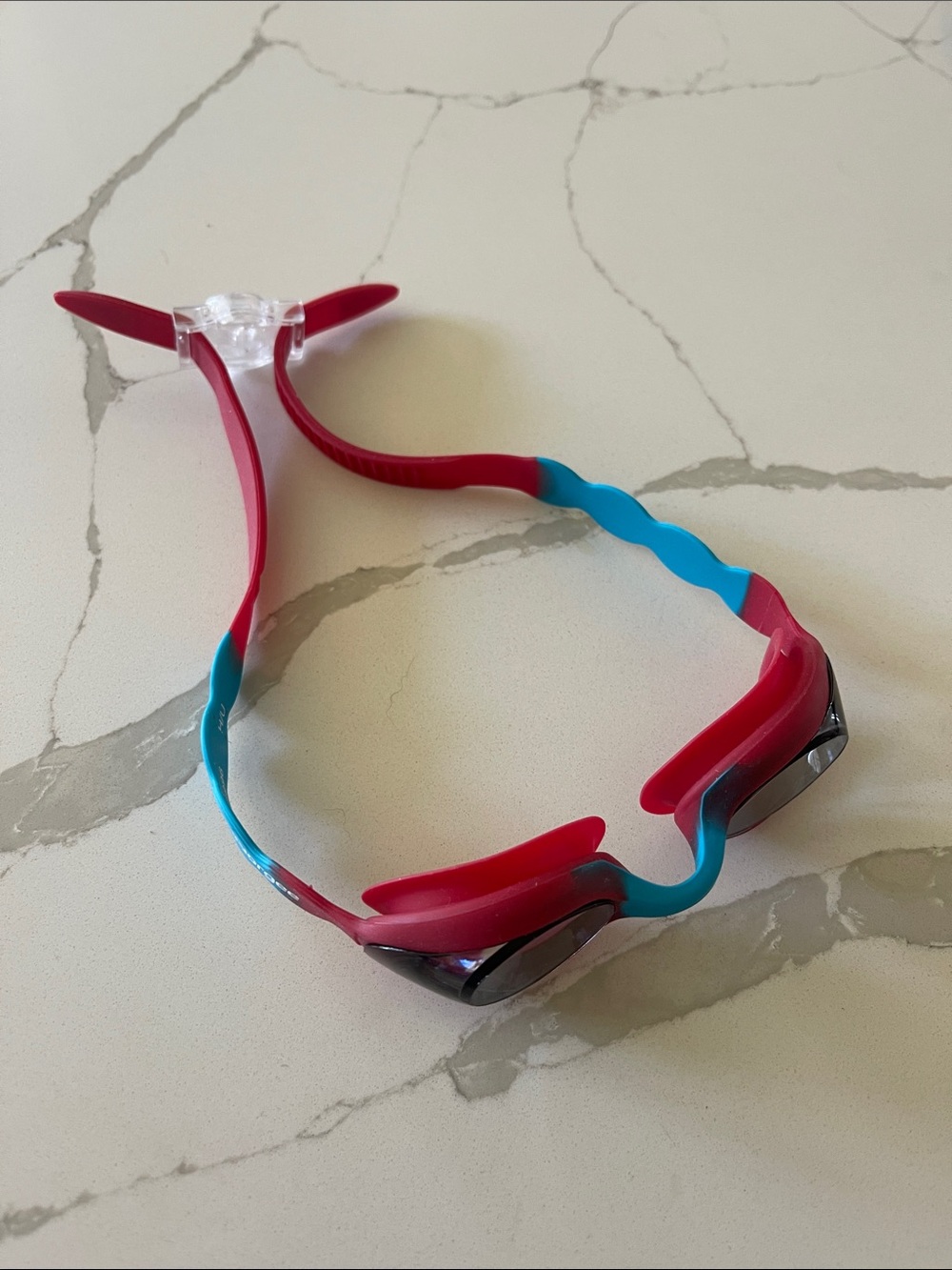 Kids Swim Goggles - Red and Blue